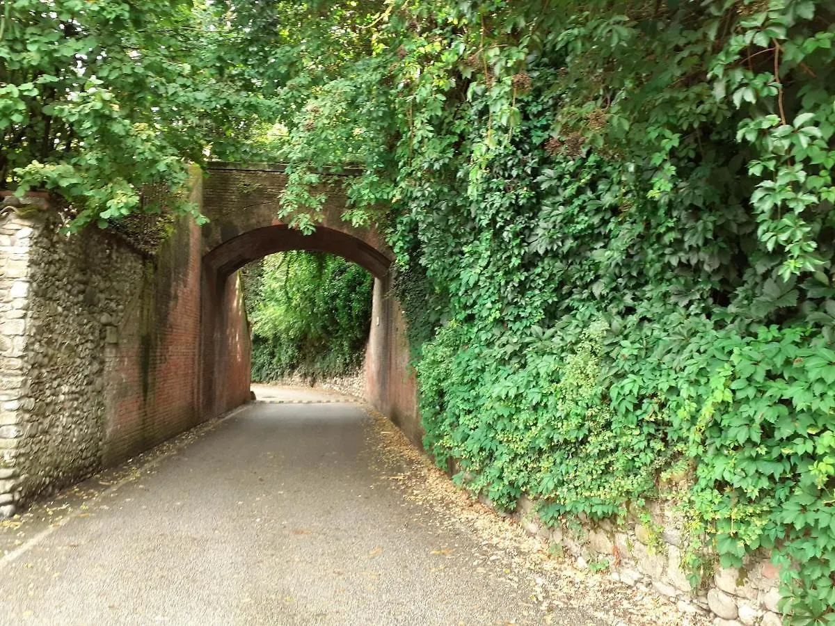 Vicolo Del Nido B&B Paderno Franciacorta Italy